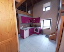 France Rhône-Alps Nozières vacation rental compare prices direct by owner 16282408