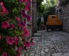 Italy Umbria Spello vacation rental compare prices direct by owner 32267079