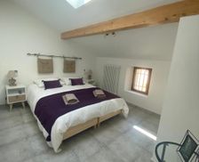 France Provence-Alpes-Côte d'Azur Montsalier vacation rental compare prices direct by owner 27386478