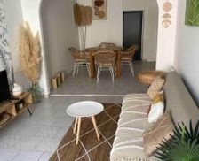 France Languedoc-Roussillon Nîmes vacation rental compare prices direct by owner 28849806