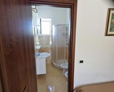 Italy Lazio Guidonia vacation rental compare prices direct by owner 27386571