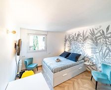 France Rhône-Alps Villeurbanne vacation rental compare prices direct by owner 28554282