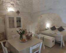Italy Apulia Ostuni vacation rental compare prices direct by owner 15186075