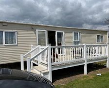 United Kingdom Essex Clacton-on-Sea vacation rental compare prices direct by owner 27814722