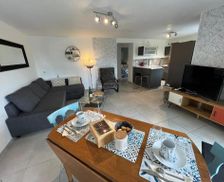 France Normandy Bonneville-sur-Touques vacation rental compare prices direct by owner 29406926
