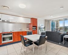 Australia Queensland Gold Coast vacation rental compare prices direct by owner 33236793