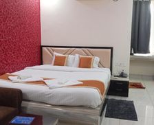 India Bihar Arāria vacation rental compare prices direct by owner 29232186