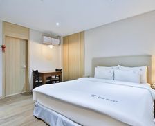 South Korea Gyeongsangnam-do Changwon vacation rental compare prices direct by owner 27676488