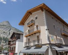 Italy Valle d'Aosta Courmayeur vacation rental compare prices direct by owner 28706405
