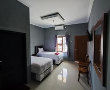 Indonesia West Java Gurungsang vacation rental compare prices direct by owner 28951797