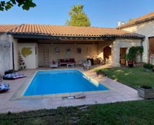 France Languedoc-Roussillon Générac vacation rental compare prices direct by owner 29069487