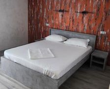 Romania Vâlcea Brezoi vacation rental compare prices direct by owner 27791339