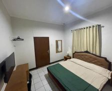 Indonesia West Java Bandung vacation rental compare prices direct by owner 32308910