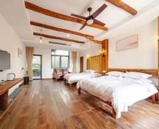 China Zhejiang Deqing vacation rental compare prices direct by owner 28502089