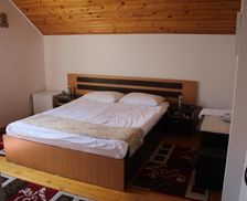 Romania Brasov Moieciu de Sus vacation rental compare prices direct by owner 27390968