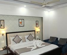 India Uttar Pradesh Bareilly vacation rental compare prices direct by owner 27564337