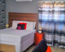 Botswana North-West District Maun vacation rental compare prices direct by owner 28464553