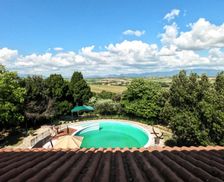 Italy Umbria Gualdo Cattaneo vacation rental compare prices direct by owner 27599601