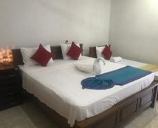 Sri Lanka Galle District Hikkaduwa vacation rental compare prices direct by owner 28501419