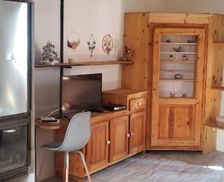 France Languedoc-Roussillon Laure-Minervois vacation rental compare prices direct by owner 29270385