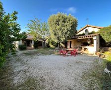 France Provence-Alpes-Côte d'Azur Marseille vacation rental compare prices direct by owner 27938470