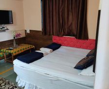 India Maharashtra Kīhīm vacation rental compare prices direct by owner 27505342