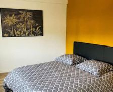 France Burgundy Saint-Florentin vacation rental compare prices direct by owner 28630971