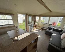 United Kingdom Essex Clacton-on-Sea vacation rental compare prices direct by owner 28333998