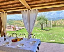 Italy Tuscany Pomarance vacation rental compare prices direct by owner 35939383