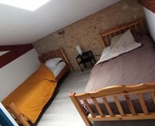 France Aquitaine Saint-Martin-de-Villeréal vacation rental compare prices direct by owner 35245870