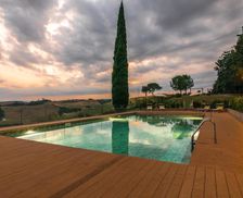 Italy Tuscany Asciano vacation rental compare prices direct by owner 6292905