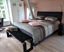 Netherlands Friesland Sweagerbosk vacation rental compare prices direct by owner 26927509