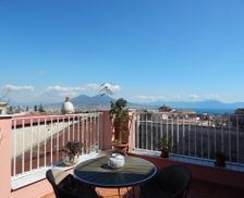 Italy Campania Naples vacation rental compare prices direct by owner 27935980