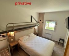 France Picardy Chambly vacation rental compare prices direct by owner 26928185