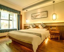 China Hunan Zhangjiajie vacation rental compare prices direct by owner 28213862