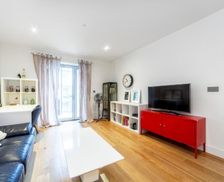 United Kingdom Greater London Woolwich vacation rental compare prices direct by owner 27564341