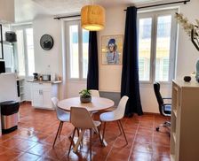 France Provence-Alpes-Côte d'Azur Marseille vacation rental compare prices direct by owner 29298991