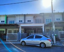 Malaysia Kedah Jitra vacation rental compare prices direct by owner 35361120