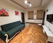 Romania Brasov Braşov vacation rental compare prices direct by owner 28075449