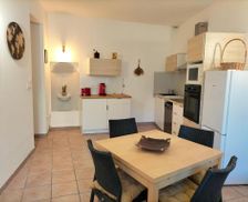 France Languedoc-Roussillon Vers Pont du Gard vacation rental compare prices direct by owner 29043546