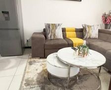 South Africa Gauteng Fourways vacation rental compare prices direct by owner 27464753