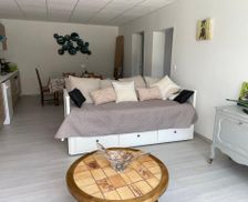 France Hauts-de-France Camblain-Châtelain vacation rental compare prices direct by owner 27889589