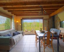 Spain Cantabria Treceño vacation rental compare prices direct by owner 13909173