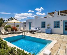 Greece Santorini Vourvoulos vacation rental compare prices direct by owner 35050046