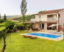 Croatia Split-Dalmatia County Donji Vinjani vacation rental compare prices direct by owner 28910231