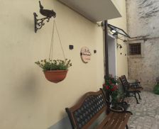 Italy Molise Roccamandolfi vacation rental compare prices direct by owner 28191385