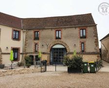 France Ile-de-France Mareil-le-Guyon vacation rental compare prices direct by owner 28830077