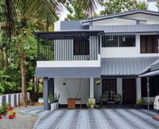 India Kerala Kāyankulam vacation rental compare prices direct by owner 29078506