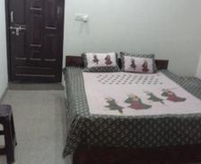 India Uttar Pradesh Ayodhya vacation rental compare prices direct by owner 28963002