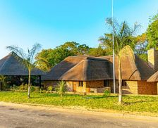 South Africa Mpumalanga Hazyview vacation rental compare prices direct by owner 27879149